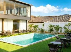 蜀香园城市餐厅高尔夫度假酒店 三餐 接送机 换币