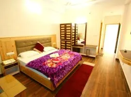 Hotel Saras Premium- Best Hotel in Manali