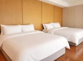 Q Space Sathorn - Narathiwas 18