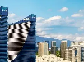 Premium Aparthotel Sea View Suites