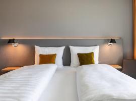 Piazza Hotel und Restaurant โรงแรมในอาเลิน