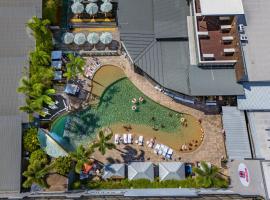 Gilligan's Hotel & Resort Cairns, hotel v mestu Cairns