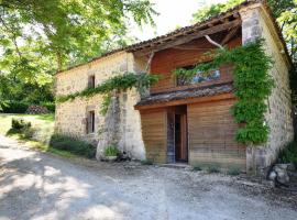 Hotel foto: Rustic Castle in Bon-Encontre with Terrace