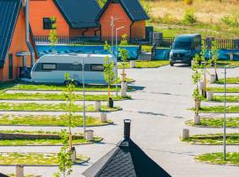 Camping Bansko "Between the Mountains", hotelli kohteessa Bansko