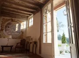Villa Dorigny Dimora Storica con Affreschi e Giardino