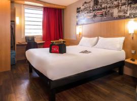 ibis Cannes Mandelieu، فندق في ماندوليو لا نابول