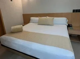 Hotel Emperador centro Guadalajara y Remodelado