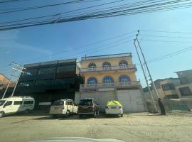 Srinagar Hotel,s & Resorts, хотел в Сринагар