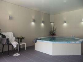 Mercure Dinan Port Le Jerzual, hotel en Dinan