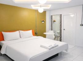 Si Sa Ket में, होटल The Northeast Hotel