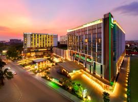 Holiday Inn & Suites Vientiane by IHG, hotel u gradu Vientiane
