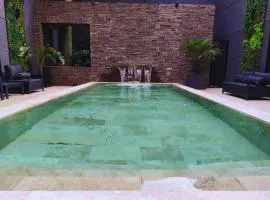 Empire Hotel Buenos Aires by HS