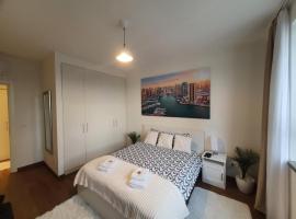 Tivat Deluxe Residence Suite, hotel en Tivat