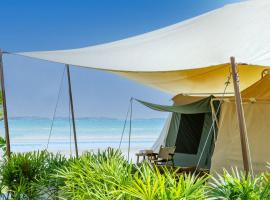 Camp Cayla - COASTA, hotel em Ban Ao Makham Pom