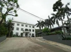 LAKESIDE DAILAI HOTEL