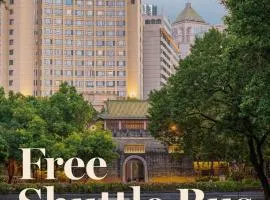 Yuexiu Hotel Guangzhou, Curio Collection by Hilton - Free shuttle between hotel and Exhibition Center during Canton Fair