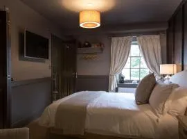 The Lion Hotel - Pub & Restaurant