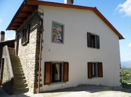 호텔 사진: Cozy Holiday Home in Borgo San Lorenzo Tuscany near Forest