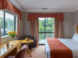 Lakeside International Hotel