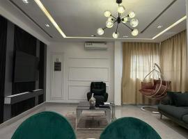 Houefa home résidence, hotel u gradu Kotonu