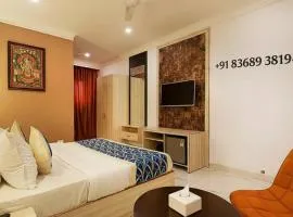 Boutique Hotel Apple Park - Free Airport Transffer