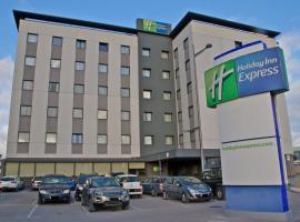 Holiday Inn Express Campo de Gibraltar-Barrios by IHG, hotel sa Los Barrios