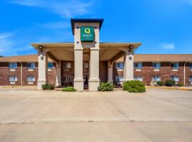 Quality Inn Lincoln Cornhusker, מלון בלינקולן