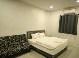 SB The Moon Night Betong