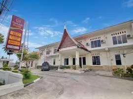 Caredek Hotel