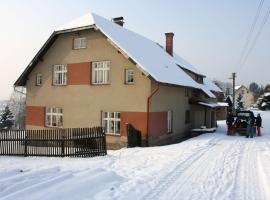 Фотография гостиницы: Very comfortable, detached holiday home with spacious garden and a vast view