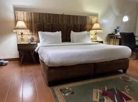 Li Tour International Hotel