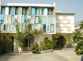 Ambiance Boutique Art Hotel Karachi