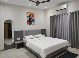 Hotel Abhishek Pride