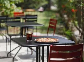 ibis Lyon Carre De Soie