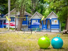 Albatross Retro Summer Love Bungalow, hotel a Varna