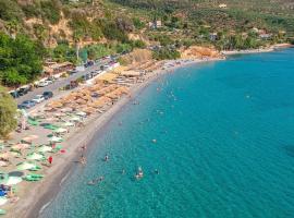 Viesnīca Sadova Messinia Pearl Cozy Seafront Tiny House pilsētā Avía