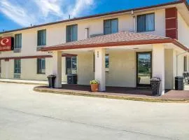 Econo Lodge Lansing - Leavenworth