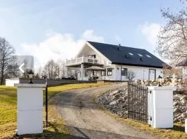 Annas gård - Stall & Gårdshotell