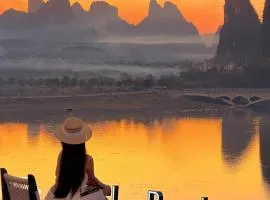 Yangshuo Riverscape Retreat beside the Yulong River & swimming pool