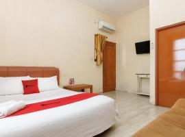 RedDoorz near Cipinang Indah Mall, viešbutis Džakartoje