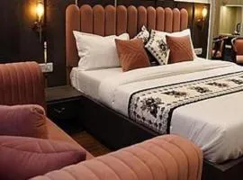 GTOIS The Tark Near by IGI Airport Delhi