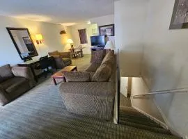 Merrimac Inn and Suite