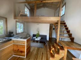 Jonathans Cabins, hotel a Utila