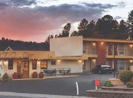 Kings House Motor Hotel, a Dazzler Select by Wyndham، فندق في فلاغستاف