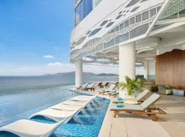 voco Scenia Bay Nha Trang by IHG