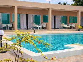 Kyarina lodge, hotel v mestu Abidjan