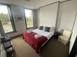 The Old Railway Hotel Lumsden