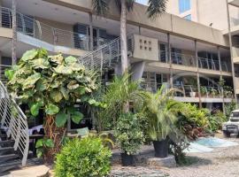 Apartamento T1 Isha, hotell i Luanda