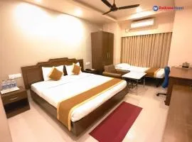 RAILVIEW HOTEL- Nr Platform-1, Railway Station