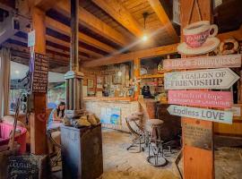 Hostel Anton, ξενοδοχείο σε Tivat